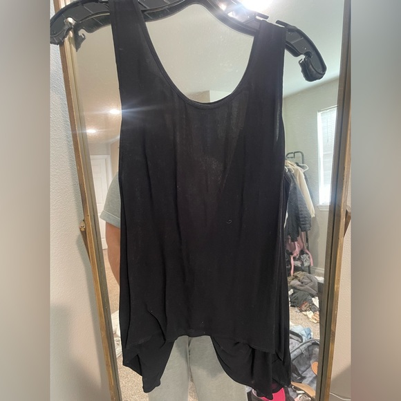 Black open back tank - Picture 2 of 4